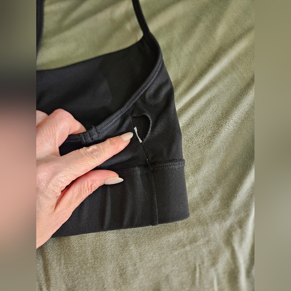 Sports bra - Picture 3 of 10